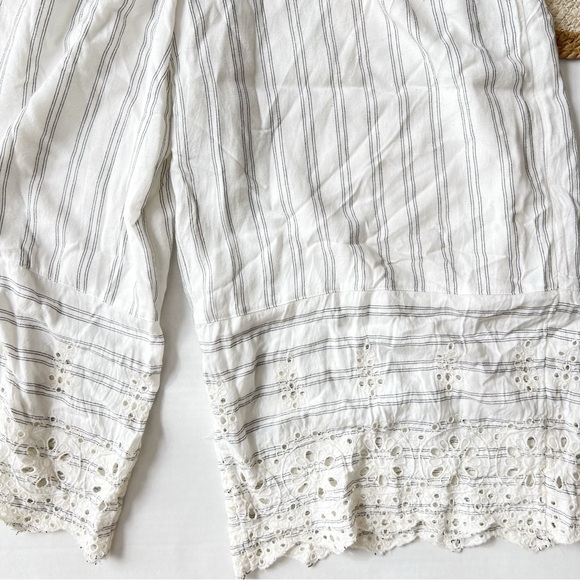AE Outfitters Striped Wide Leg Eyelet Cropped Pants - Picture 4 of 9